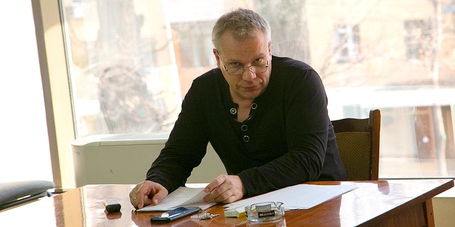 Премьера в апреле