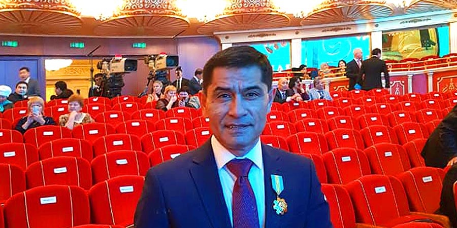 Награжден Орденом